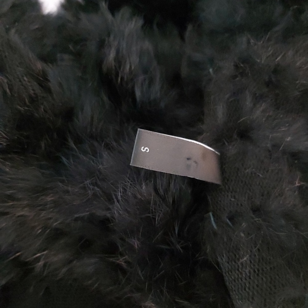Black Genuine Rabbit Fur Vest - Picture 6 of 9